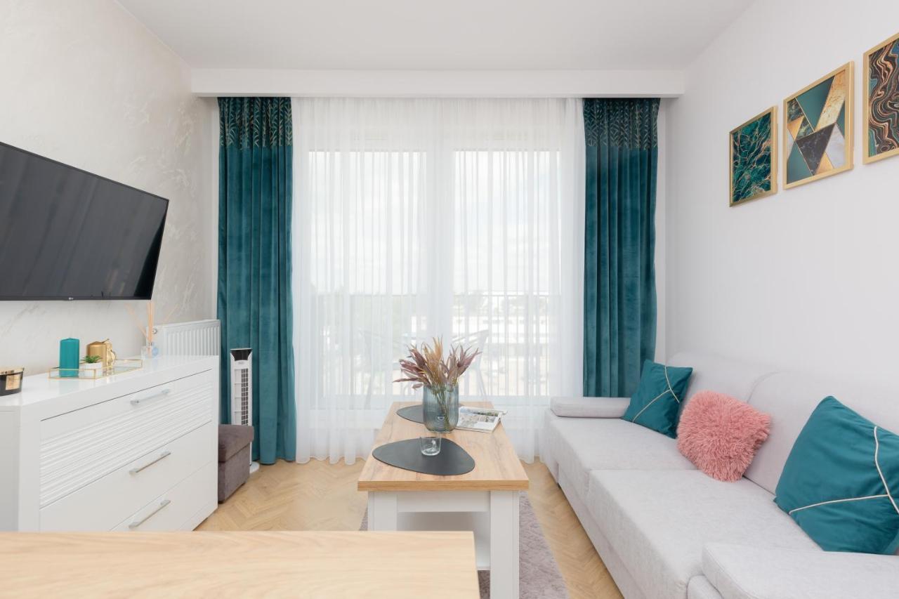 Warsaw Kotsisa Apartments With Parking By Noclegi Renters Exterior foto