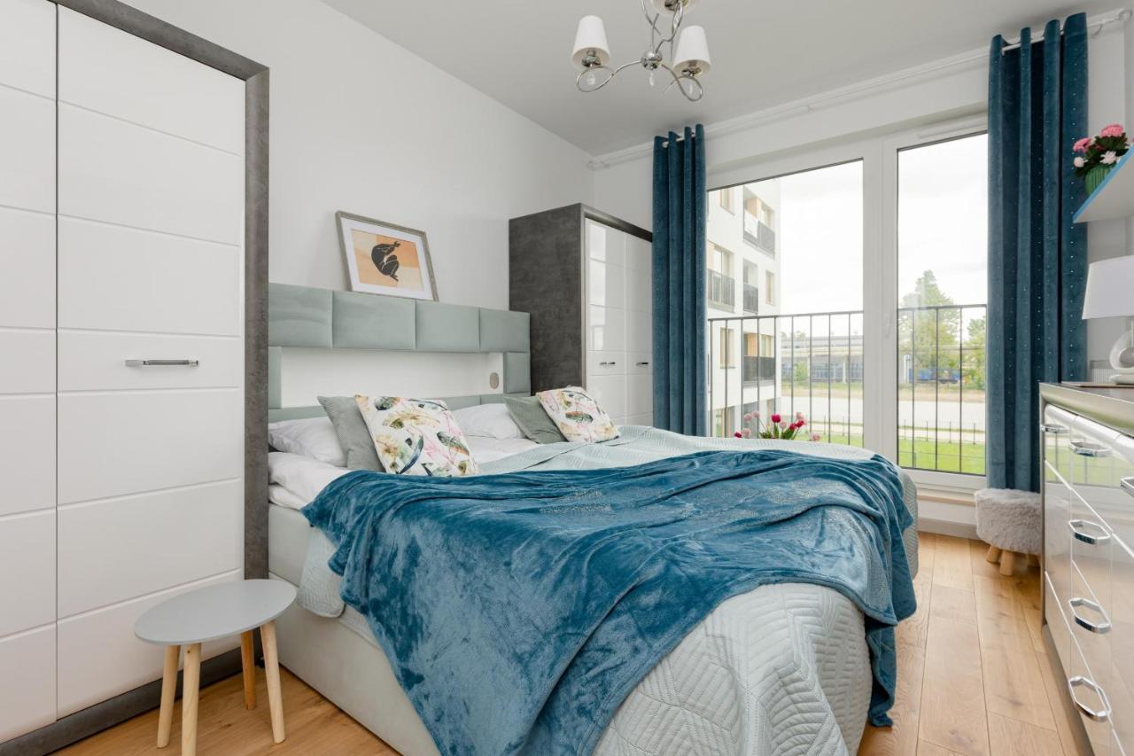 Warsaw Kotsisa Apartments With Parking By Noclegi Renters Exterior foto